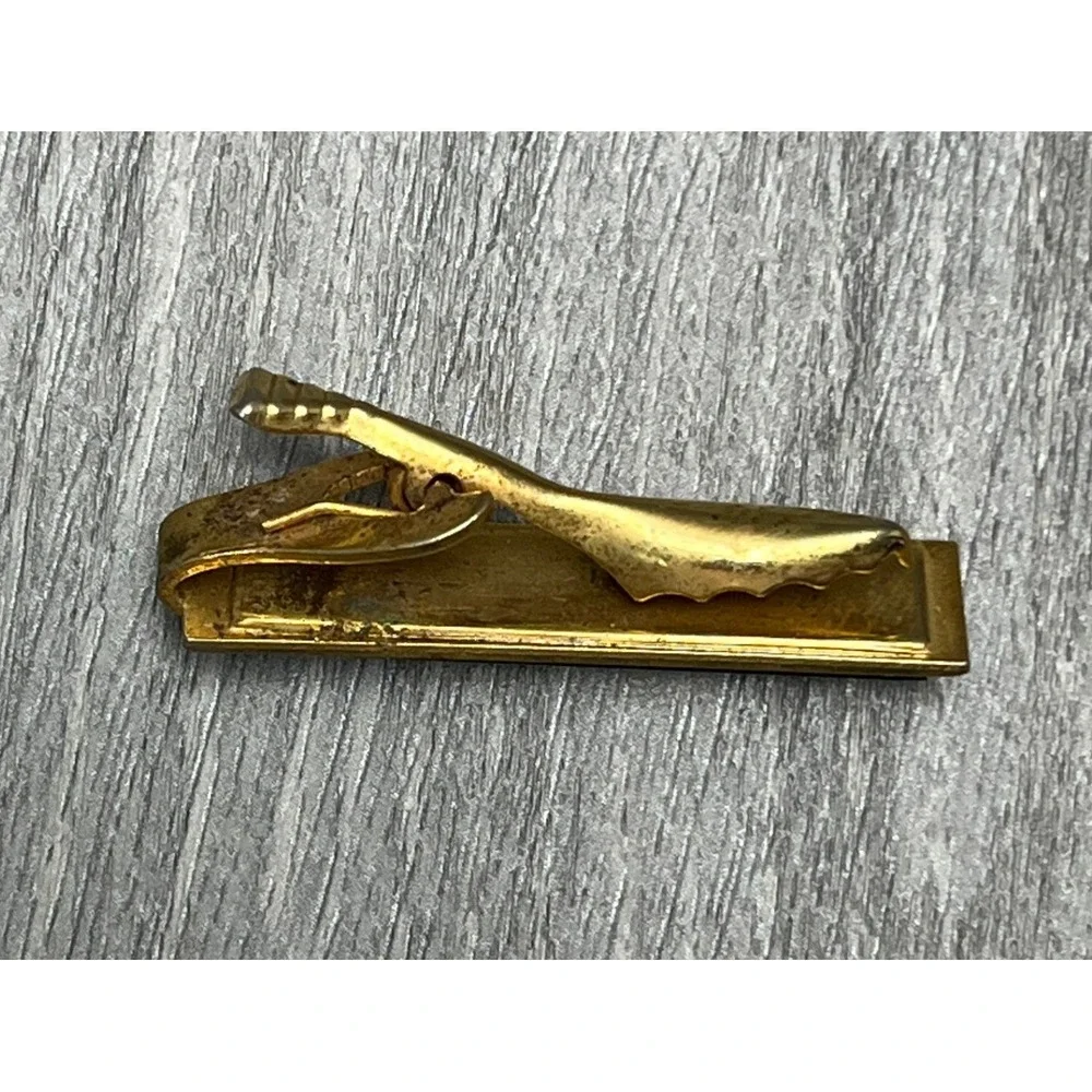 Vtg Gold Tone Tie Clip Washington DC Reverse Carved Glass Mens Jewelry